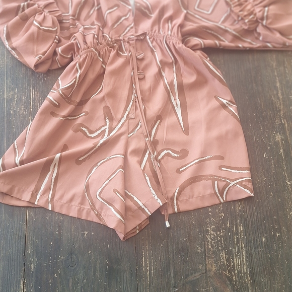 Casual, Cruise Short Jumper By RW&CO. Rust Brown Short Romper Accents Sz M - Picture 7 of 12